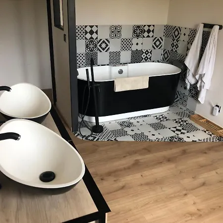 Villa 5 Personnes Avec Piscine * Gaujac (Gard)
