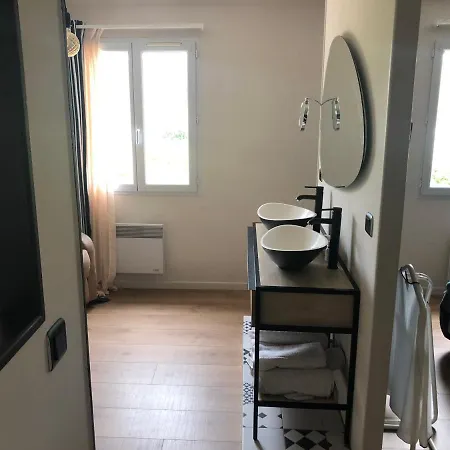 Villa 5 Personnes Avec Piscine *