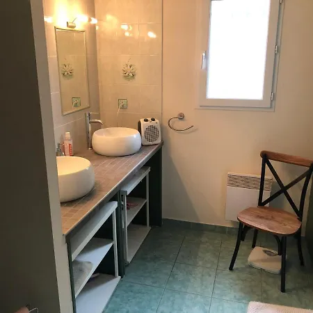 Villa 5 Personnes Avec Piscine Villa *